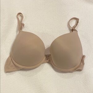 PINK Wear Everywhere Push-Up Bra